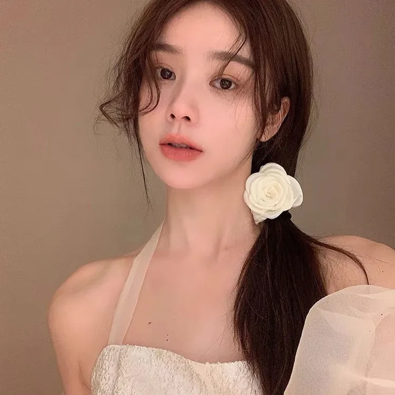 

Pure Desire Wind Girls Hair Rope High-end Small Fragrance Style High-quality Cream Camellia Temperament Hair Ring Wild Headdress