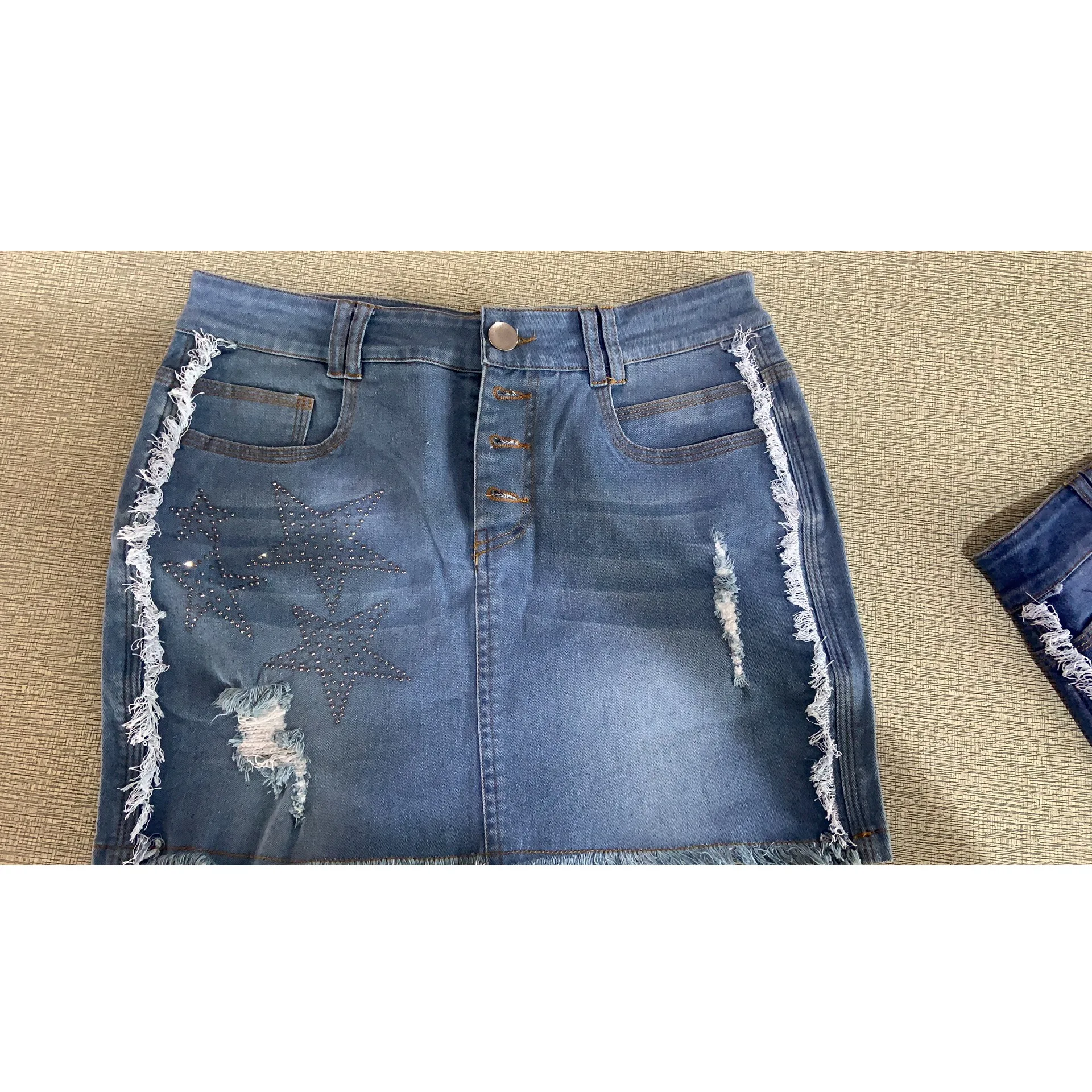 

WEPBEL Solid Color Ripped Denim Skirt Women's Casual Button Skirt Summer High Waist Slim-Fitting Patchwork Denim Skirt