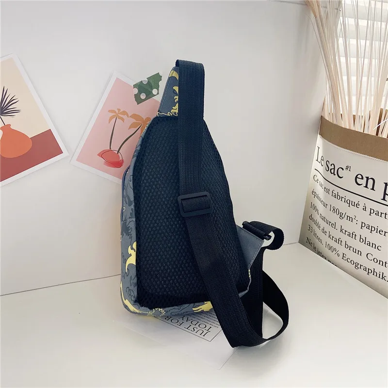 Детская нагрудная сумка забавная мультяшная Сумочка с принтом динозавра для