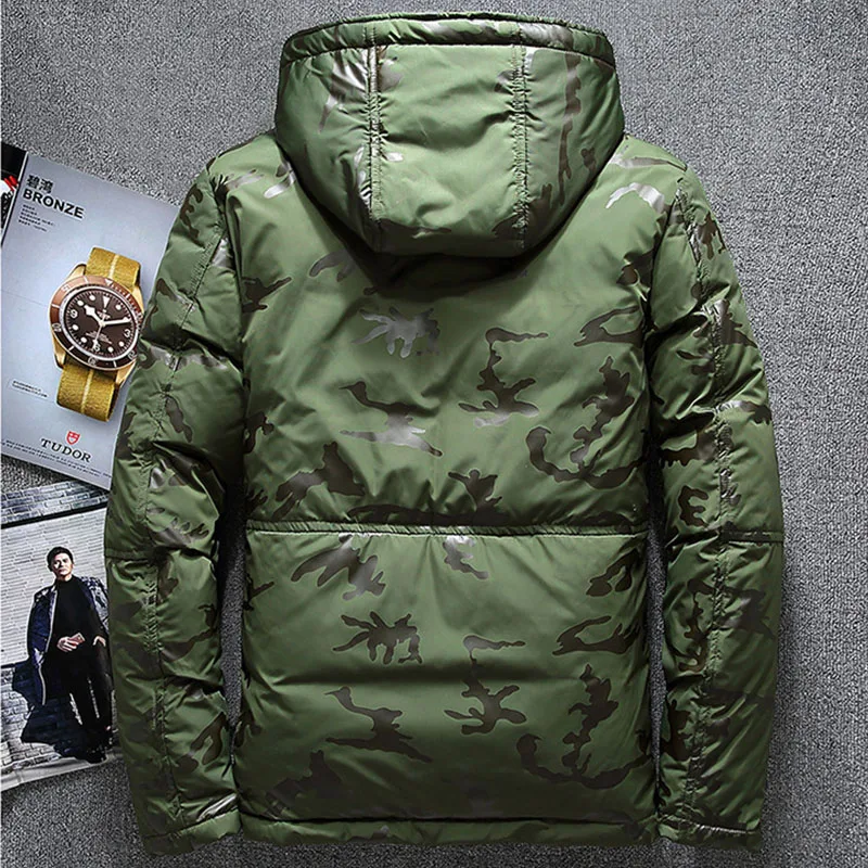 Мужское уличное зимнее пальто на белом утином пуху утепленные ветрозащитные