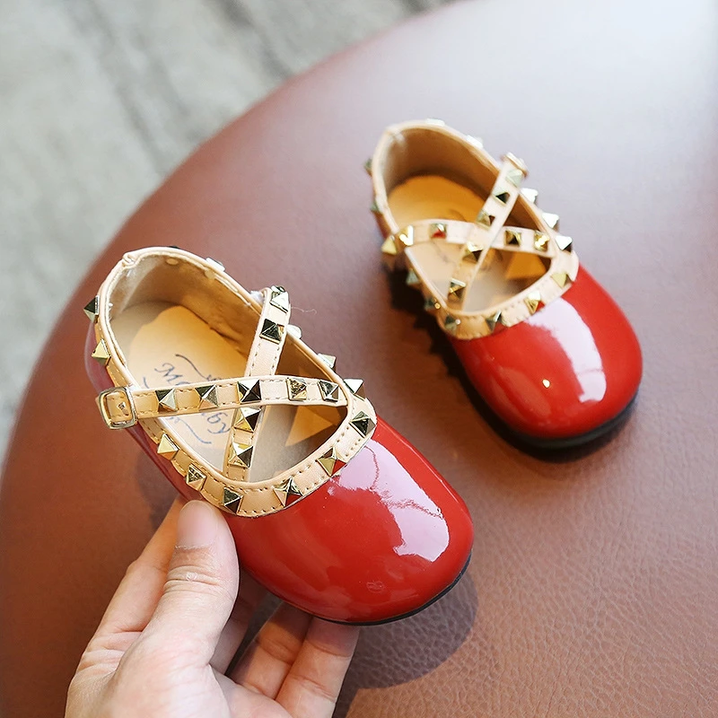 

Girls' Small Leather Shoes Soft Sole Korean Version of Rivet Princess Shoes All-match Casual Fashion Non-slip Solid Color Shoes
