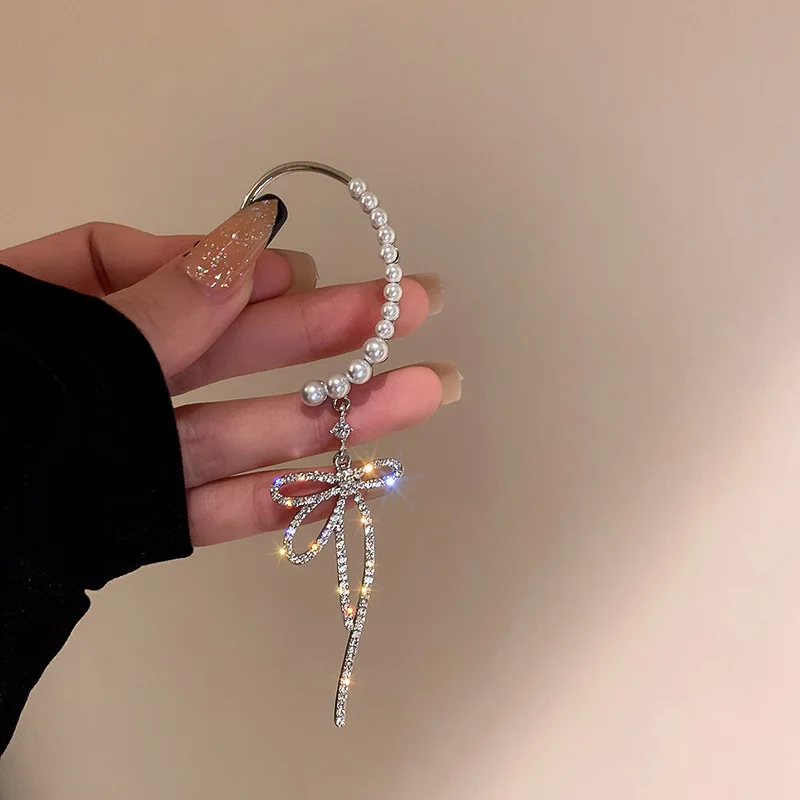 

LOVOACC Fantasy Single Piece White Pearl Clip Earrings for Women Female Spark Rhinestones Bowknot Long Earring Oorbellen 2021