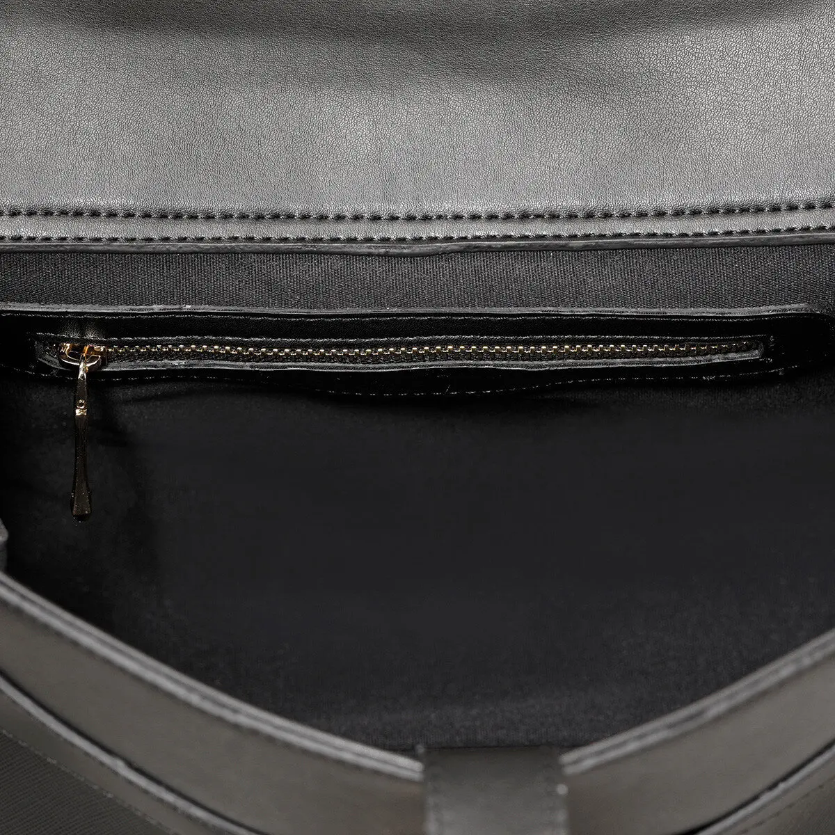 

Pearl SENSI Black Women Messenger Bag