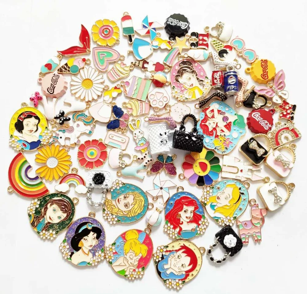 

100pcs Mixed Cute Charms Picked at Random Fit for Women's DIY Jewelry Accessories T015