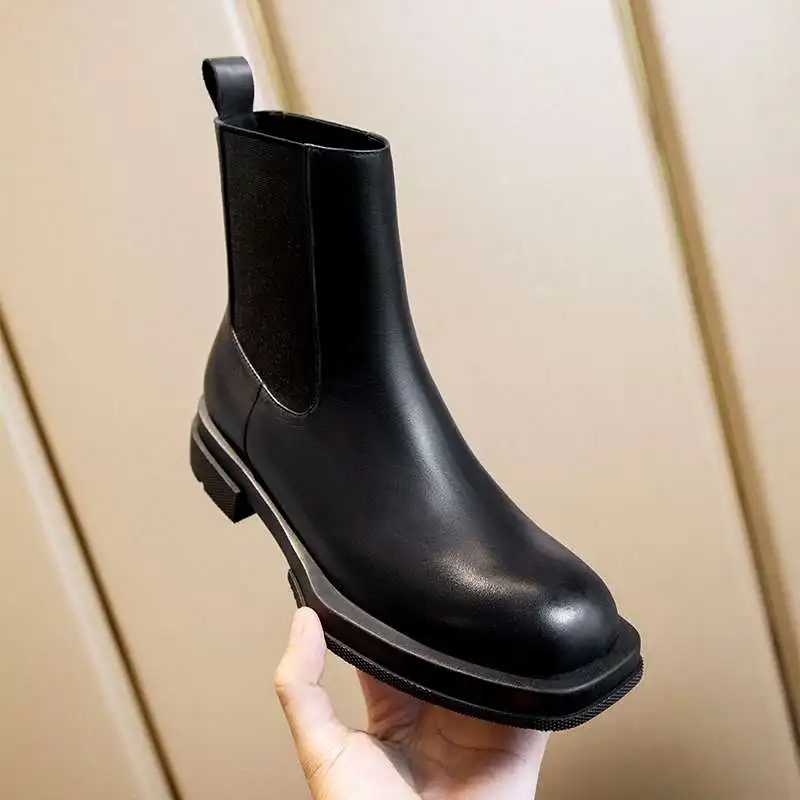 

krazing pot genuine leather Chelsea boots round toe med heel vintage gladiator young lady streetwear fashion new ankle boots L23