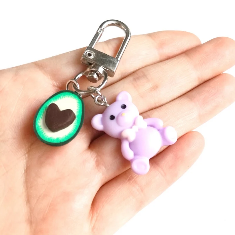 Оригинальный новый брелок в виде сердца авокадо женский на сумку милый