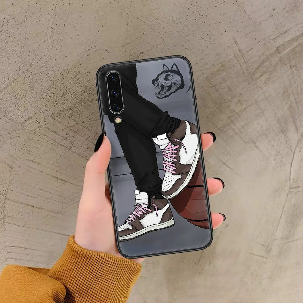 

Luxury Brand Sports Shoes Phone Case For Samsung Galaxy A 3 5 7 8 10 20 20E 21S 30 30S 40 50 51 70 71 black Hoesjes Painting
