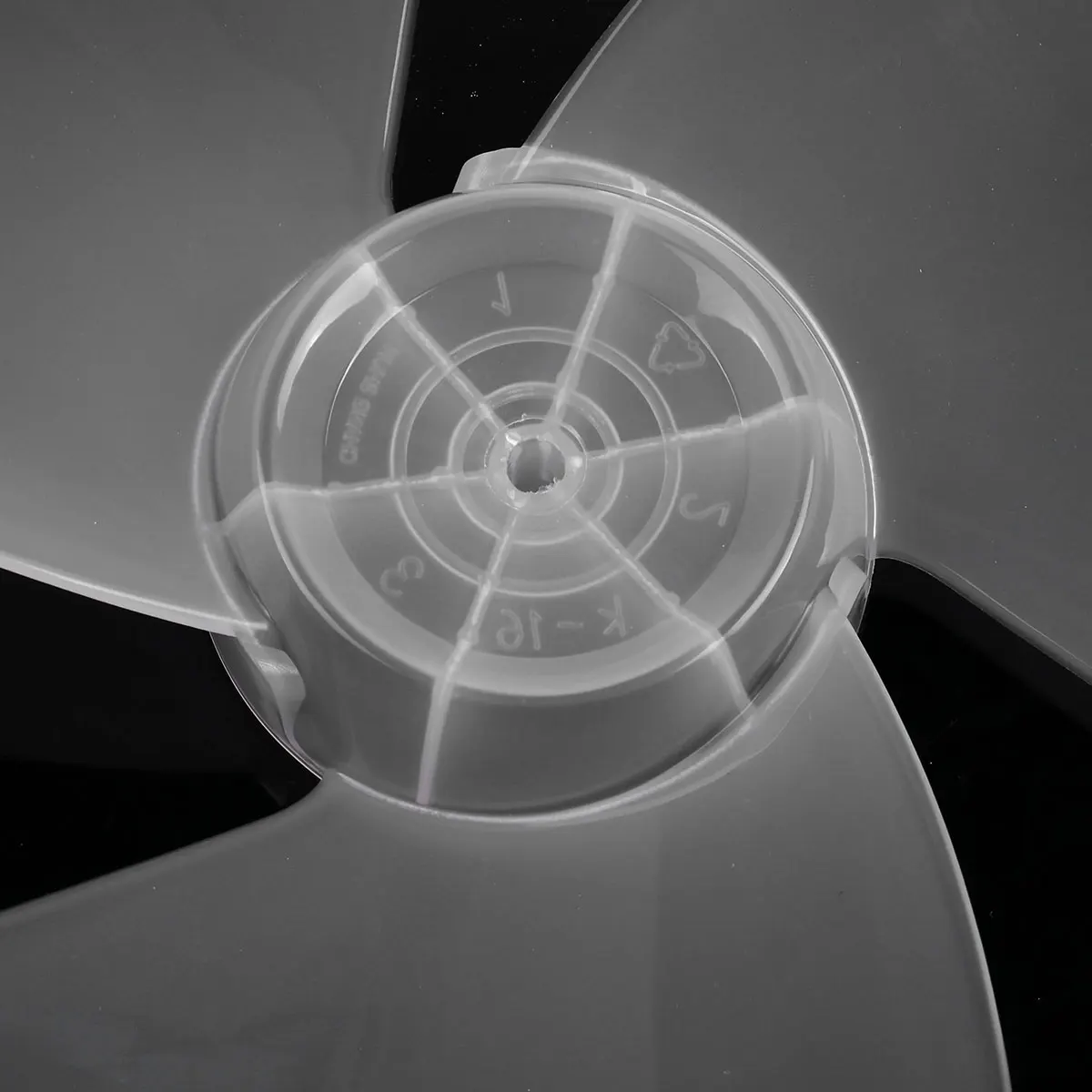 Бытовая пластиковая лопасть вентилятора 16 дюймов с тремя листьями и гайкой без