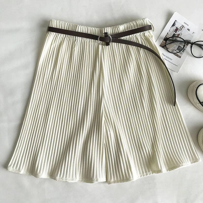 Женские шорты в Вертикальную Полоску с поясом TIGENA повседневные Корейском стиле высокой талией желтые и