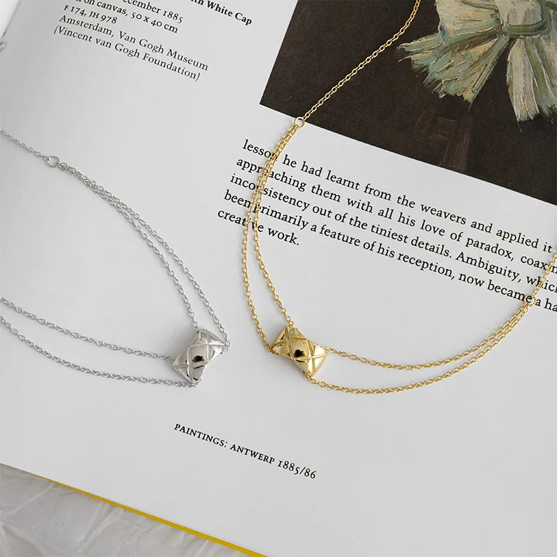 

Minimalist Geometric Square Rhombus Checked Pendant Necklace For Women Elegant Double Layer Clavicle Short Chain Necklace