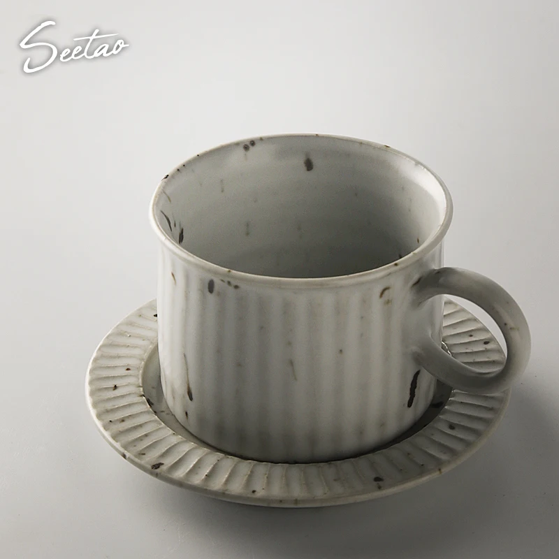 

Nordic Japanese Tea Cup Set Bone China Creative High Red Tea Cup with Handle Saucer Porcelain Taza Madera Home Drinkware OO50BD