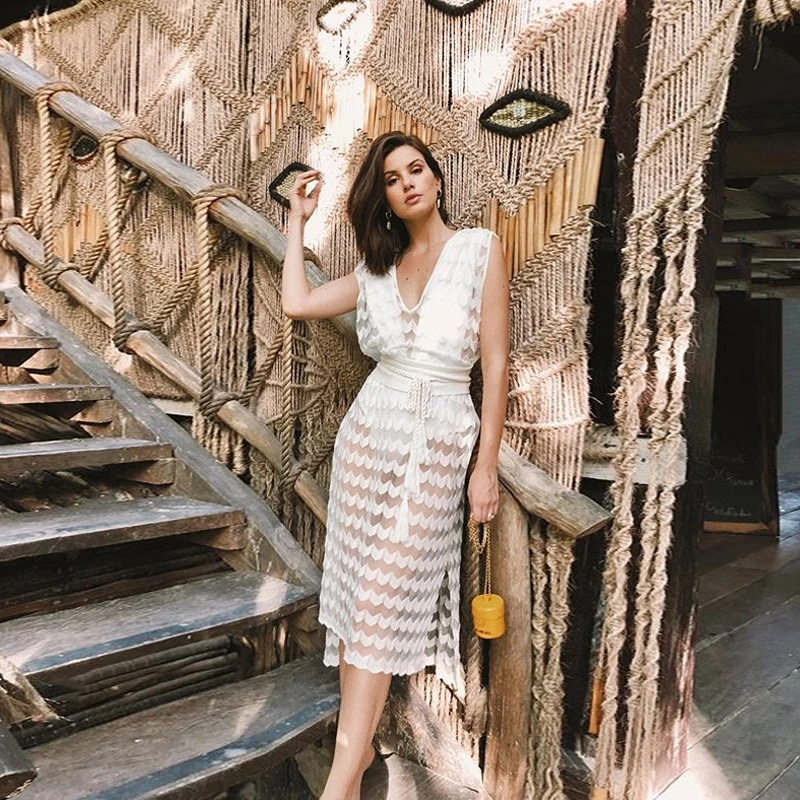 

Linglewei New Spring and Summer Women's Dress sexy deep V open back perspective dress long dress