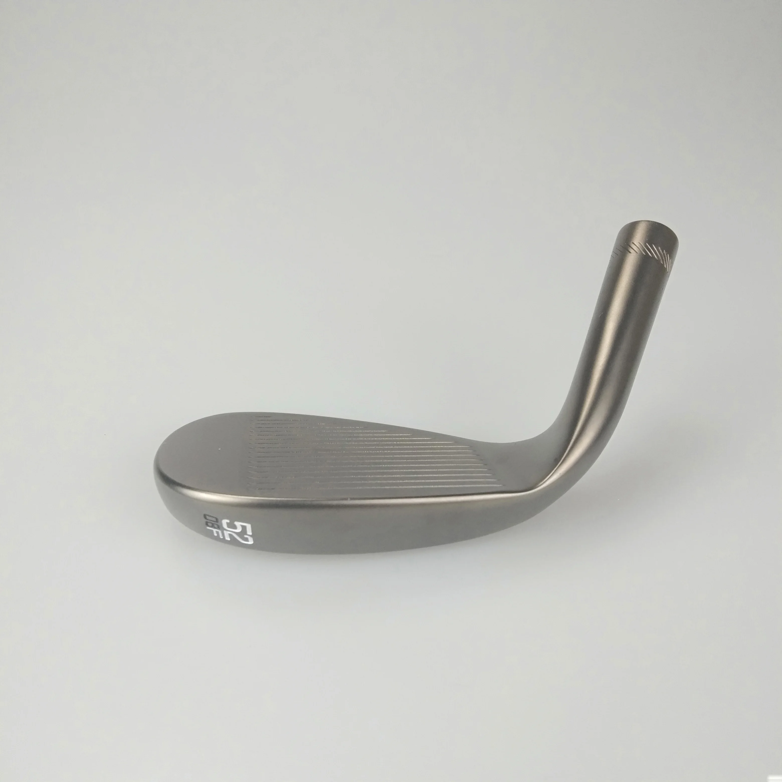 Клюшки для гольфа серые фотообои 50 60 графит клюшки с крышкой бесплатная