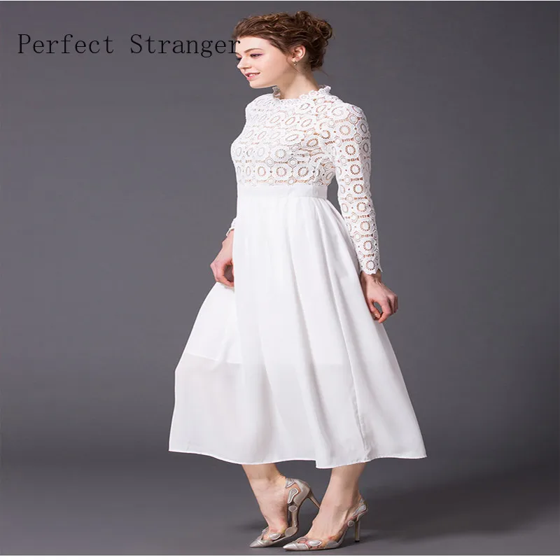 Женское длинное шифоновое платье белое кружевное с воротником-стойкой и длинным