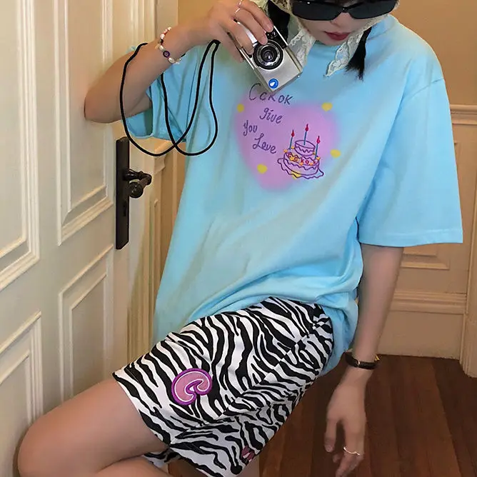 

Zebra striped wide-leg five-point pants 2021 summer new loose and thin women's casual shorts sports pants women's shorts y2k