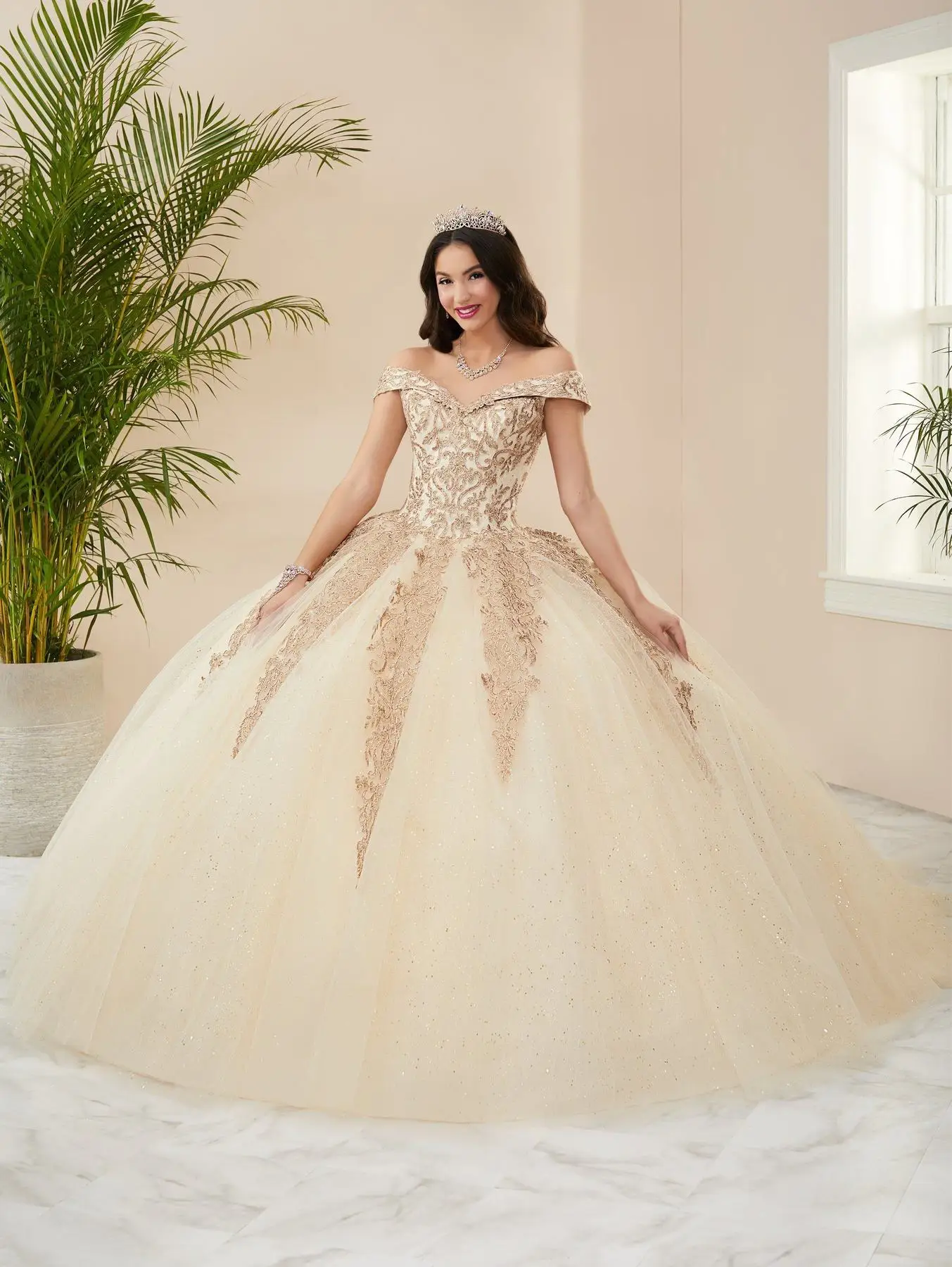

Beige Cheap Quinceanera Dresses Ball Gown Off The Shoulder Tulle Appliques Puffy Sweet 16 Dresses
