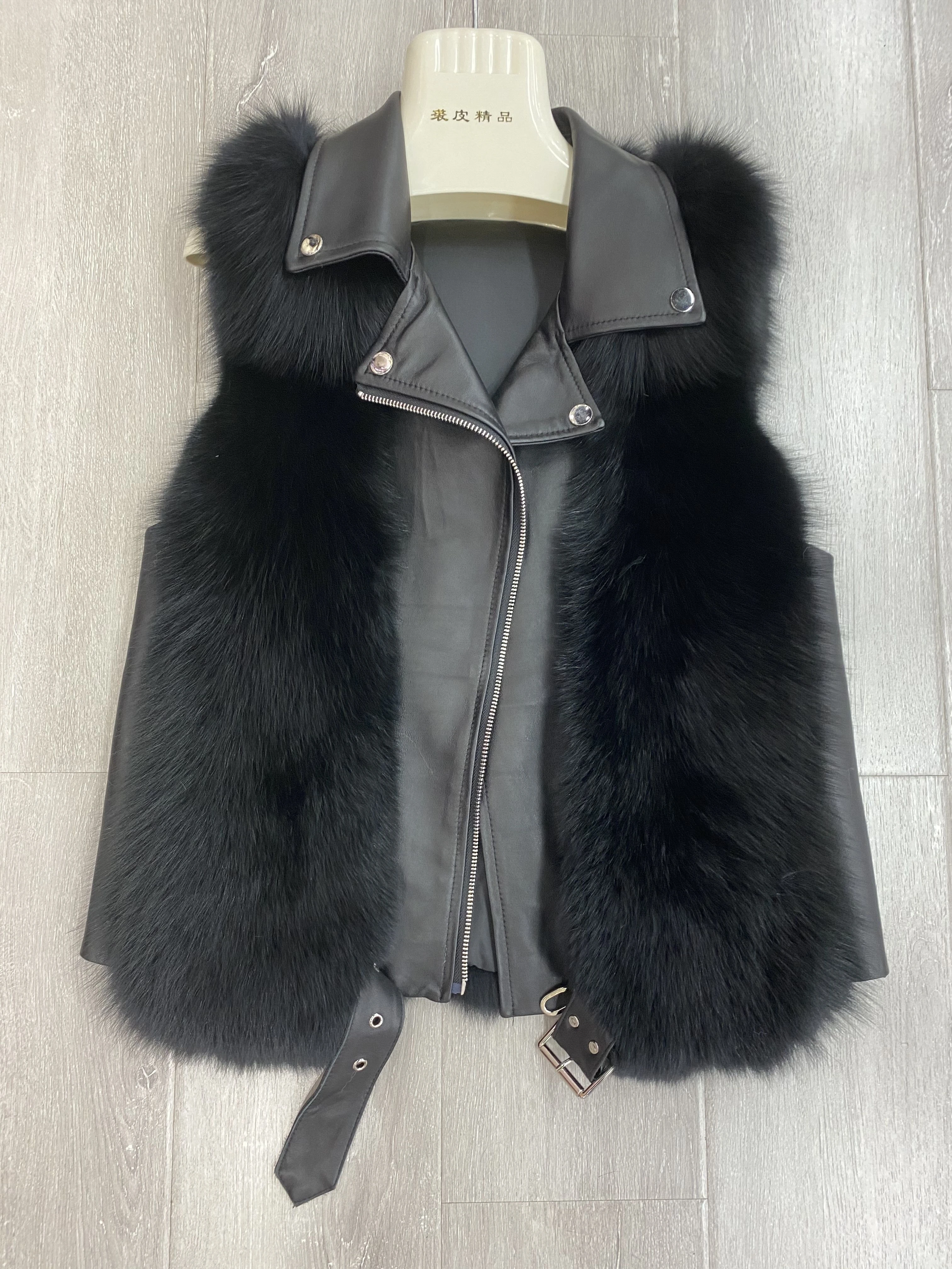 2020 Winter Stylish Fox Fur Vest Ladies Locomotive Coat Women's Short Slim Sleeveless Jacket