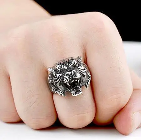 

Aggressive Tiger Head Ring Men's Personality Retro Fashion Ring Motorcyclist Steampunk Gothic Party Jewelry Size Us8-11