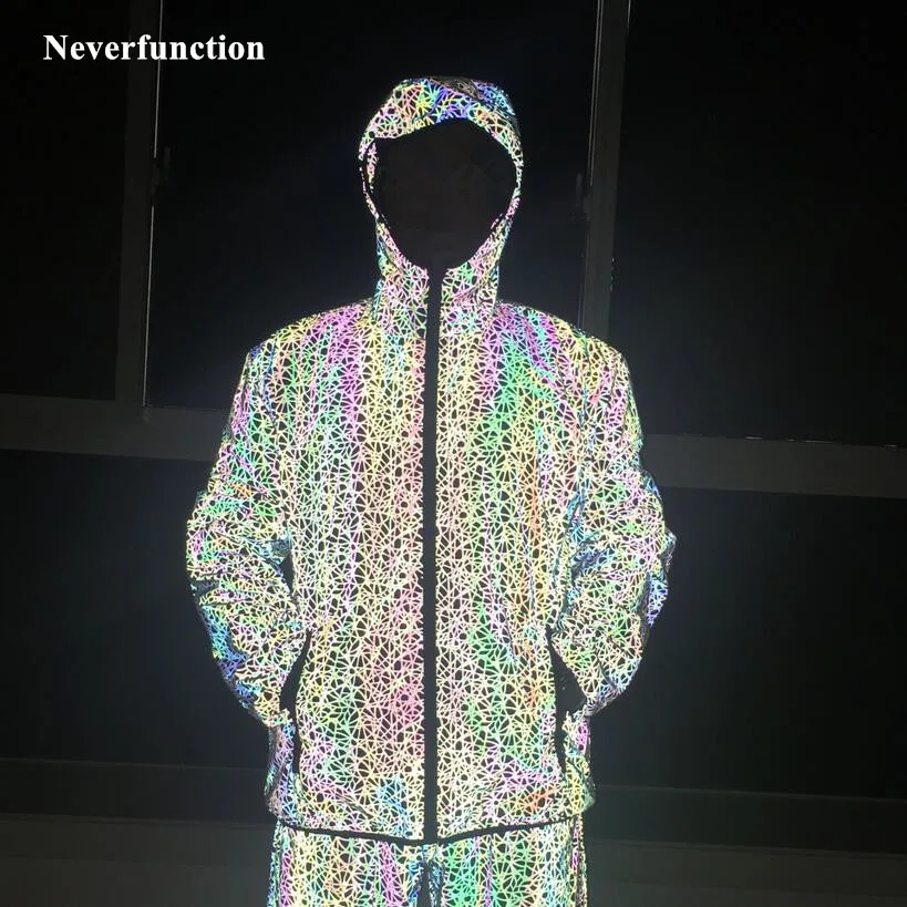 

Мужская Уличная одежда, разноцветная Светоотражающая Свободная куртка с капюшоном в стиле хип-хоп, ветровка Харадзюку мужские, повседневные куртки, верхняя одежда