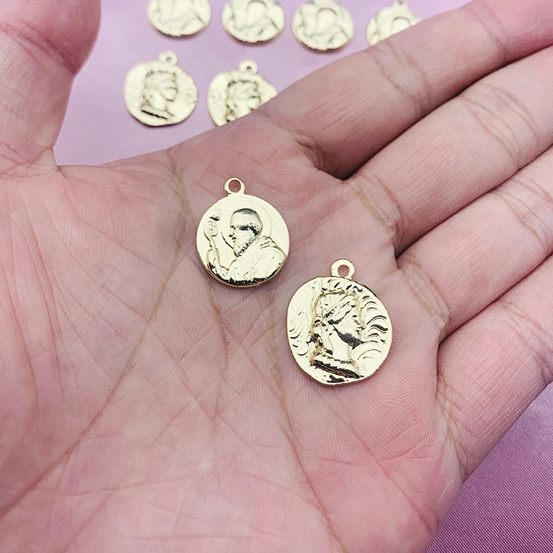 

10Pcs Mixed Coins Charms Vintage St Benedict and Queen Portrait Pendant For Earring Necklace DIY Accessory Jewelry Making Crafts