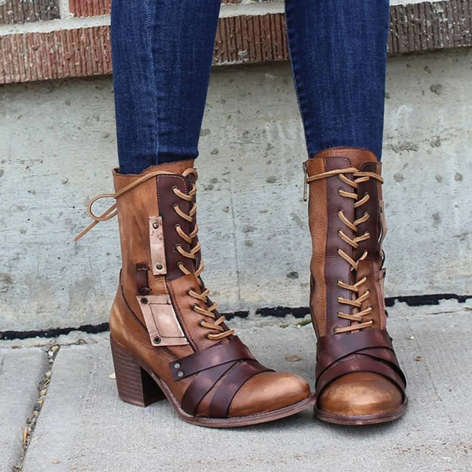 

Wholesale Women's Retro Comfy Chunky-heel Lace-up Boots ED889