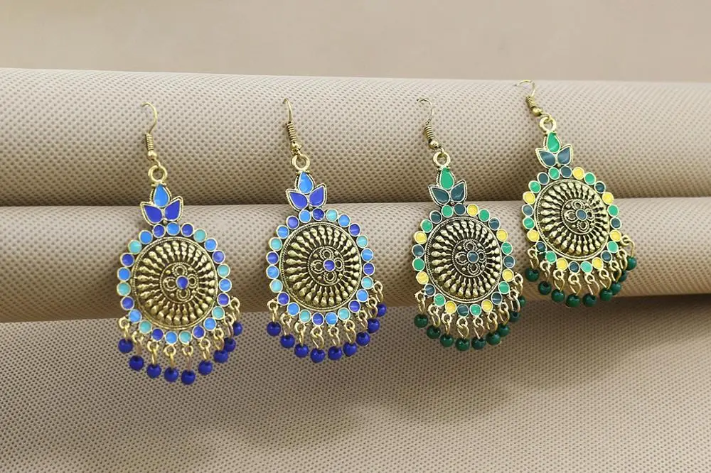 Золотые традиционные индийские этнические висячие серьги с кисточками для