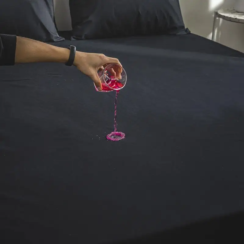 Водонепроницаемый чехол на матрас эластичный однотонный с защитой от клещей