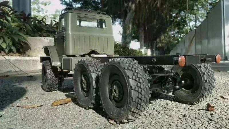 R/C военный грузовик B-3 советская Урал командная машина 2,4G RC автомобиль со светодиодный светильник шасси из сплава играть для 30Minu дистанционного управления автомобиля игрушки