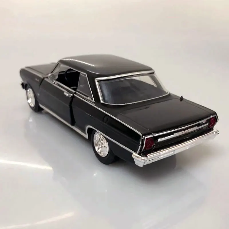 NEWRAY масштаб 1/24 США модель автомобиля Chevy Nova SS 1964 литый под давлением