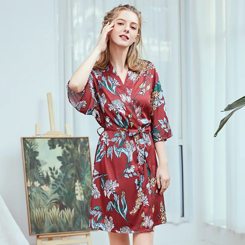 

Print Sleepwear Chinese Women Silk Home Dress Robe Summer Lounge Nightshirt Short Sleeve Sleepwear Nightgown New Style 2021