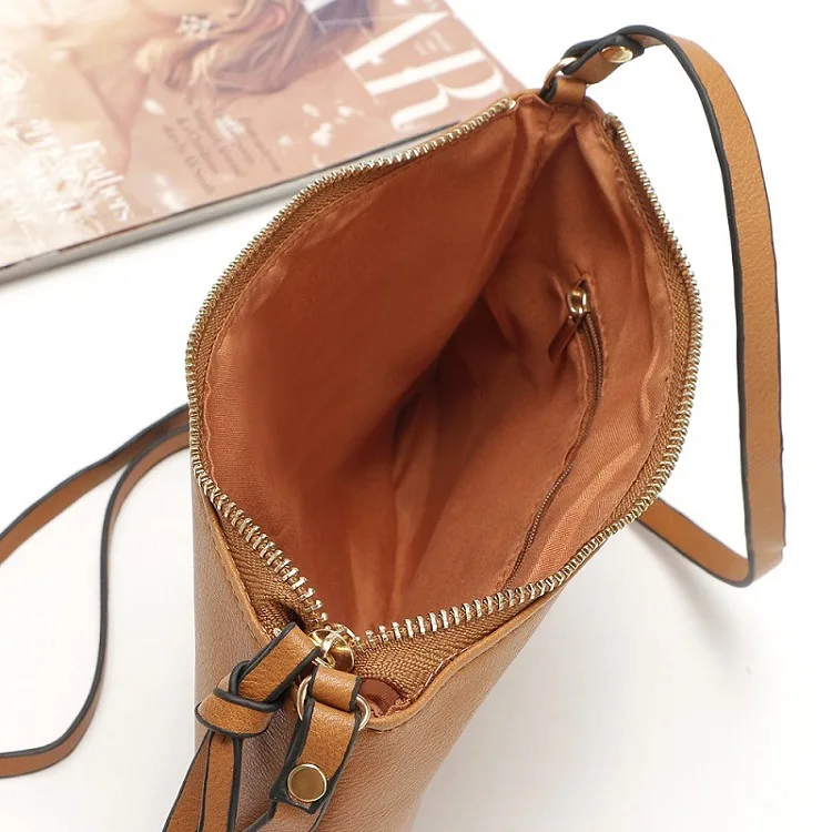 

Vintage Slim Thin Women Leather Messenger Bag Envelope Crossbody Bag for Ladies Mini Shoulder Bag Handbag Purses Hand Bag