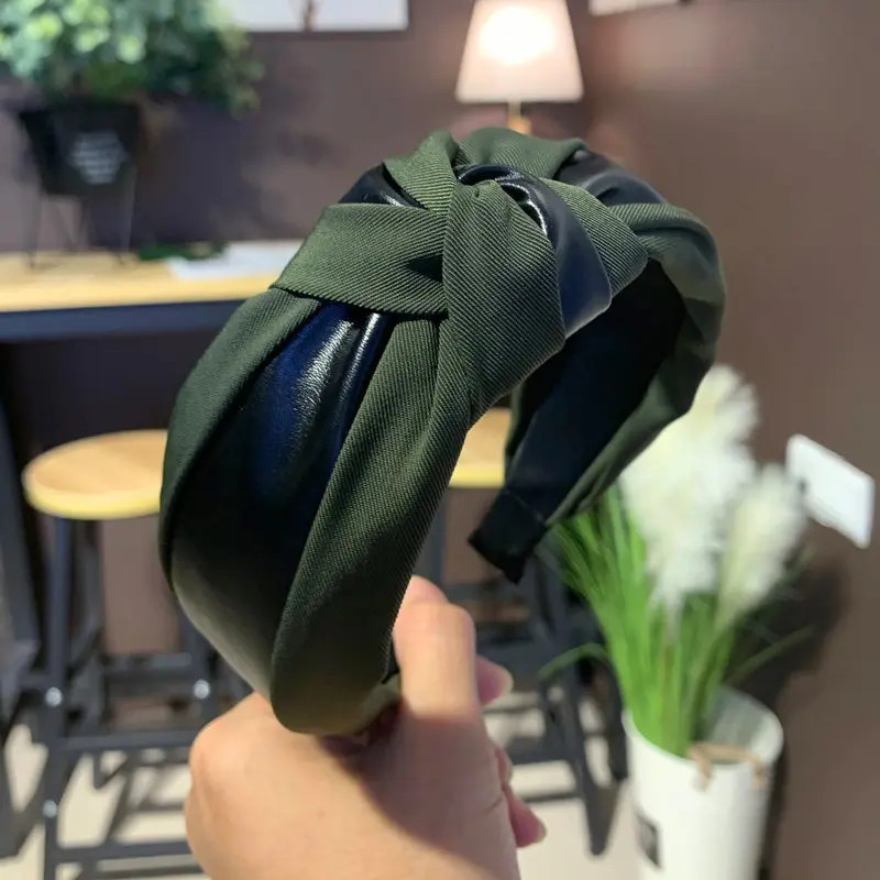 

Обруч для волос женский полосатый, модный элегантный ободок из искусственной кожи в стиле пэчворк, повседневный аксессуар для волос для взр...