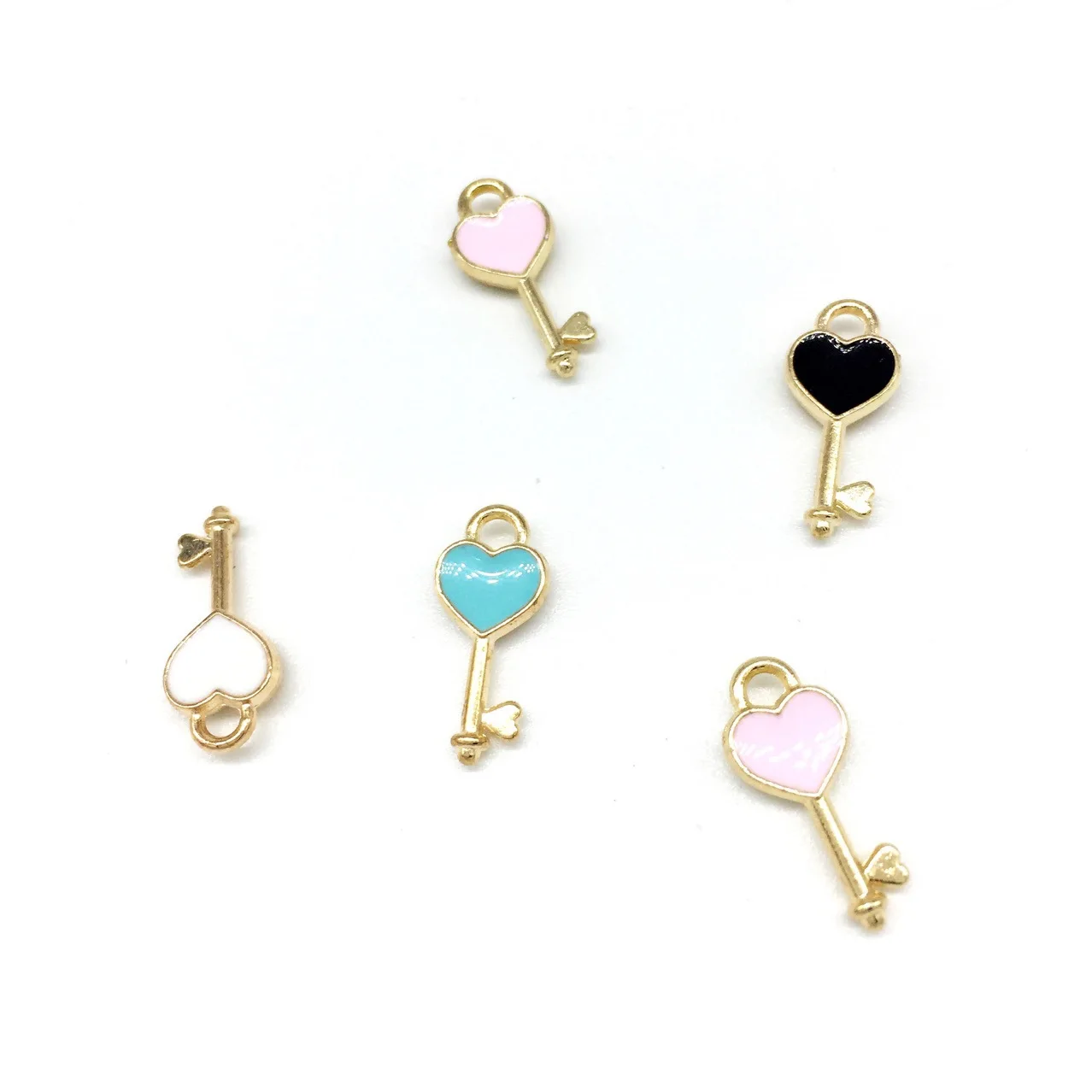 

30 шт./лот брелок в форме сердца, сделай сам, дизайн, масляная эмаль, Шарм для изготовления ювелирных изделий, серьги, браслет или ожерелье