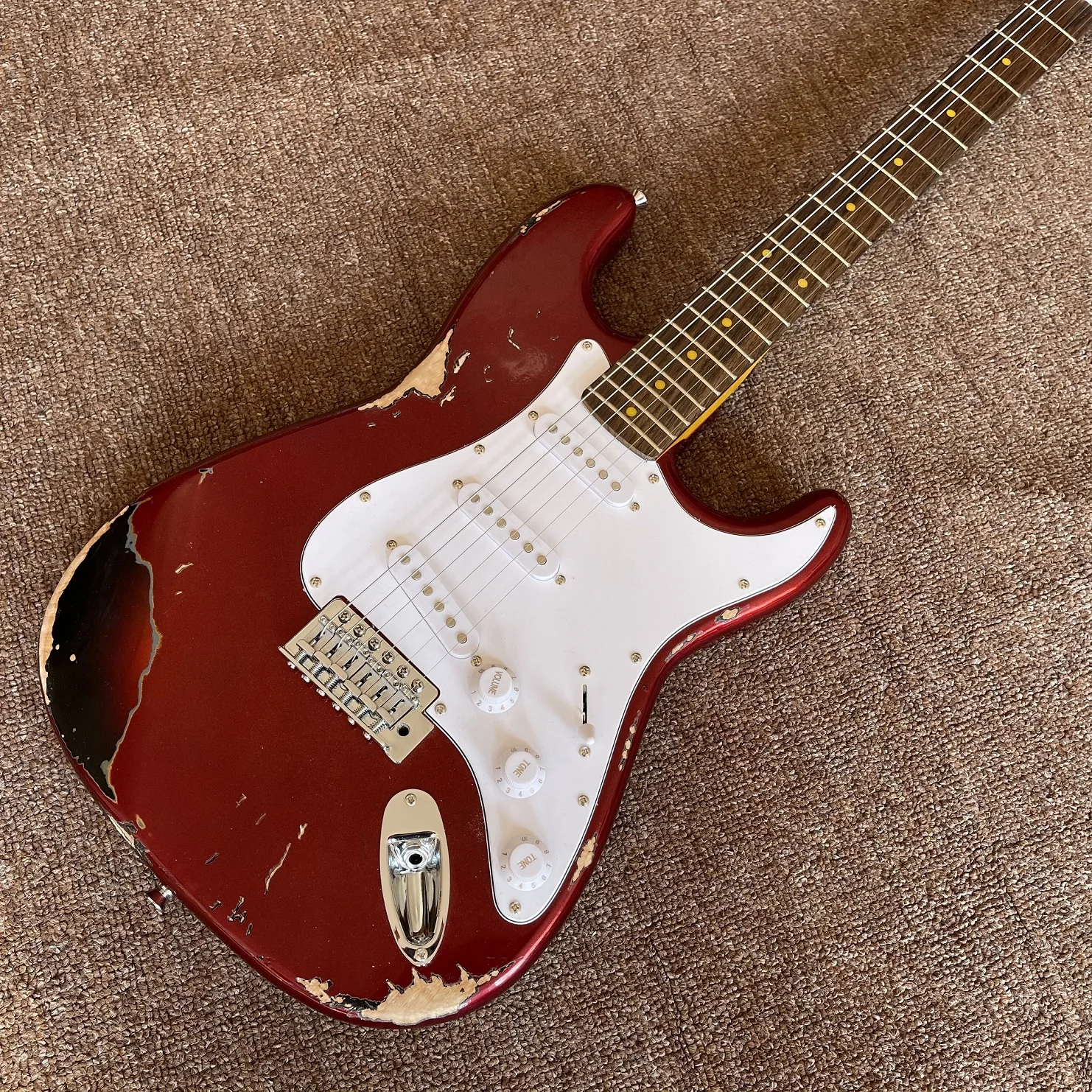 

New arrival red electric guitar with relics by hand, real handed guitar , rosewood fingerboard ,high quality guitar