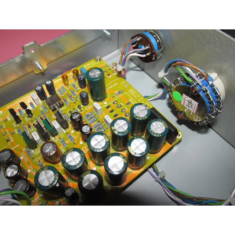 British Creek Audio OBH-11 усилитель для наушников линейный предусилитель двухцелевой