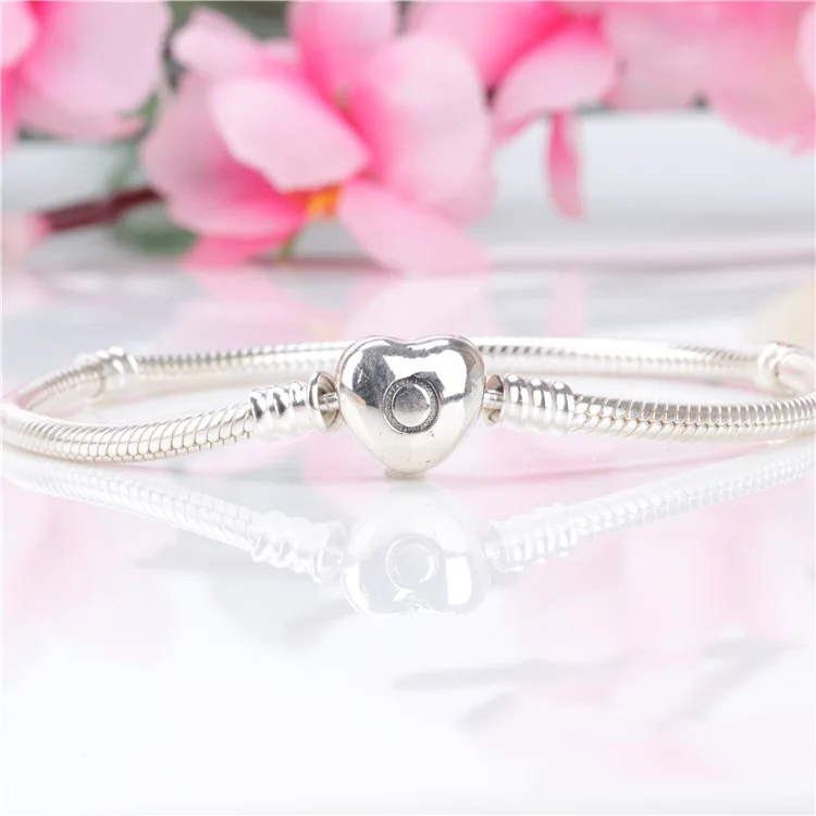 

Claudia Authentic 100% 925 Sterling Silver Fashionable Heart-shaped Buckle Snake Bone Chain Bangle & Bracelet