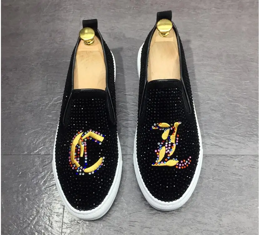 

Men's Fashion Suede Leather Embroidery rhinestone rivets Loafers Mens Casual Printed Moccasins Shoes Man Party Driving Flats