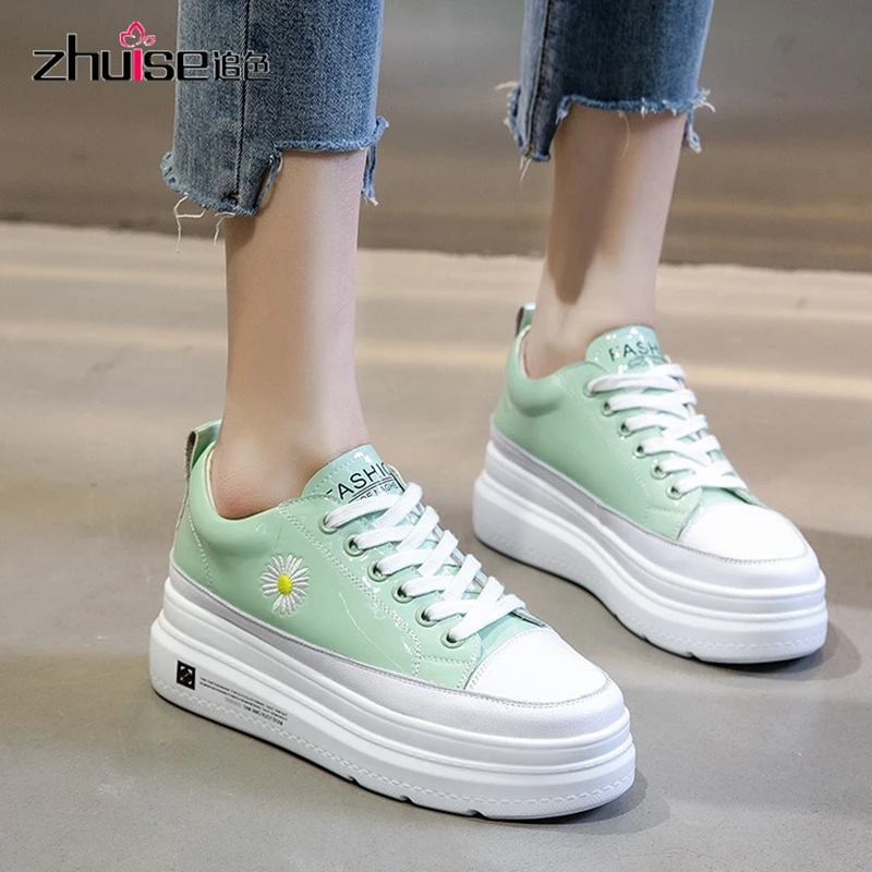 

Autumn 2020 new breathable leather women's shoes thick-soled casual all-match white shoes shallow mouth increased single shoes