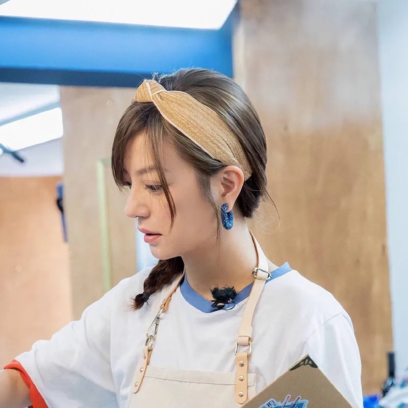 

Punk style minimalist pointed cone European and American style personality retro fashion circle earrings