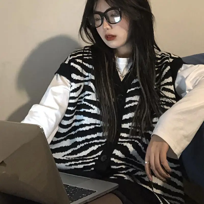 

Женский пуловер, мягкий зимний свитер с v-образным вырезом, шикарный топ, Женский пуловер, милая Студенческая полосатая свободная Куртка ...
