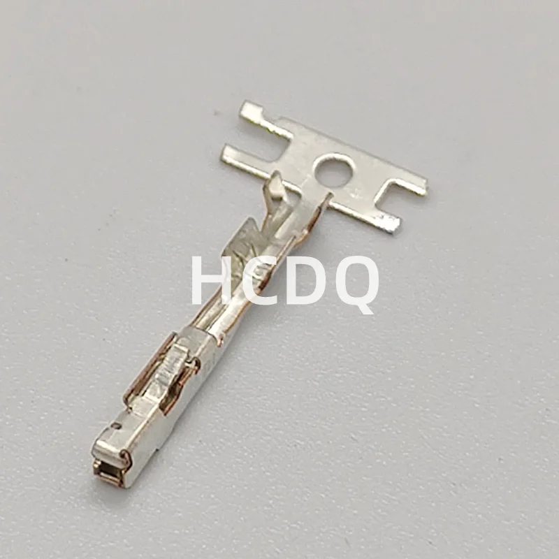 The original 90980-12155 16PIN Female automobile connector plug shell and connector are supplied from stock