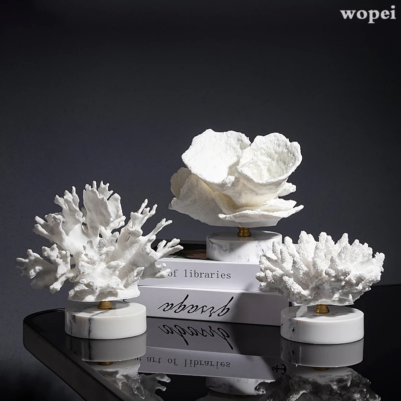 

Simulation coral jewelry, resin sculpture, modern decoration, coral sculpture, living room decoration, family table furniture.