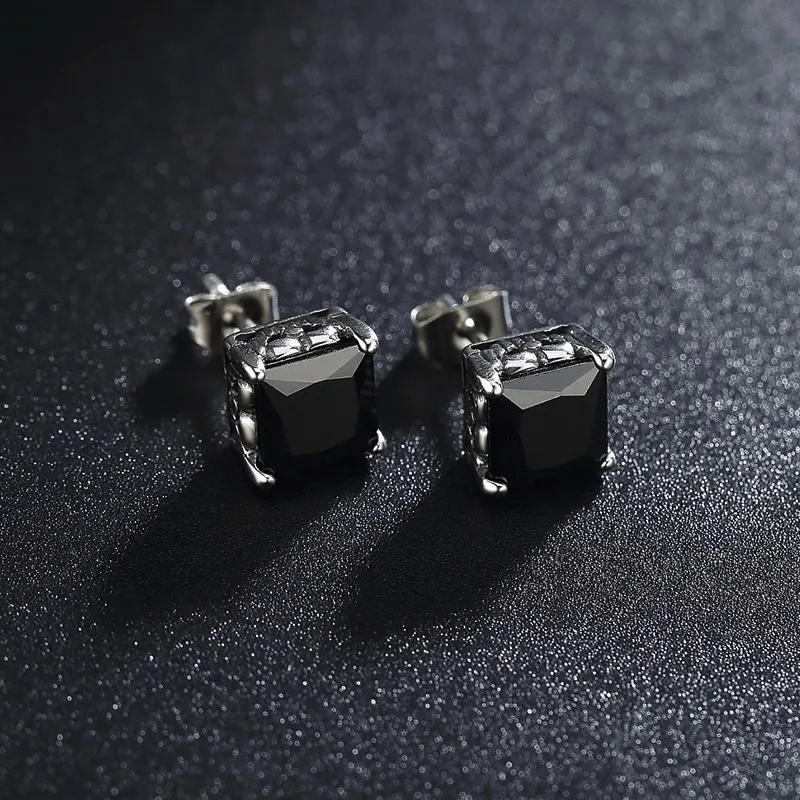 Мужские серьги-гвоздики из нержавеющей стали с черным фианитом | Украшения и