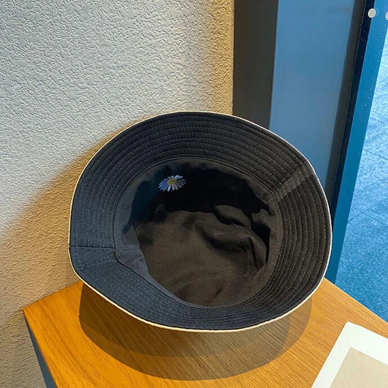 Spring women Bucket fishing Hats Sunscreen sun cap Little daisies Double-sided wear Spring lady fisherman hat