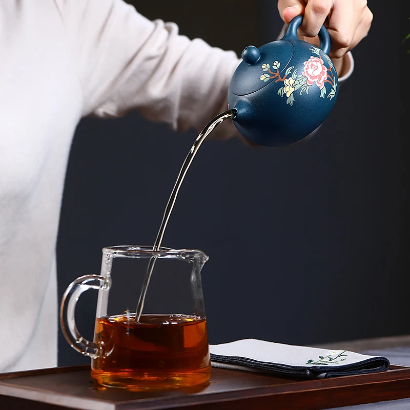 

Dream sand in yixing pure manual recommended undressed ore chlorite teapot kung fu tea set mud painting peony xishi pot