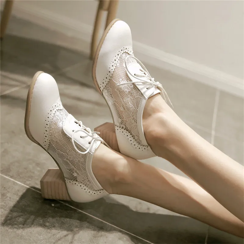 

Women Oxfords British 2019 Spring Autumn Round Toe Chunky Block High Heels Brogue Shoes Lace Up WingTip Dress Shoes White Black