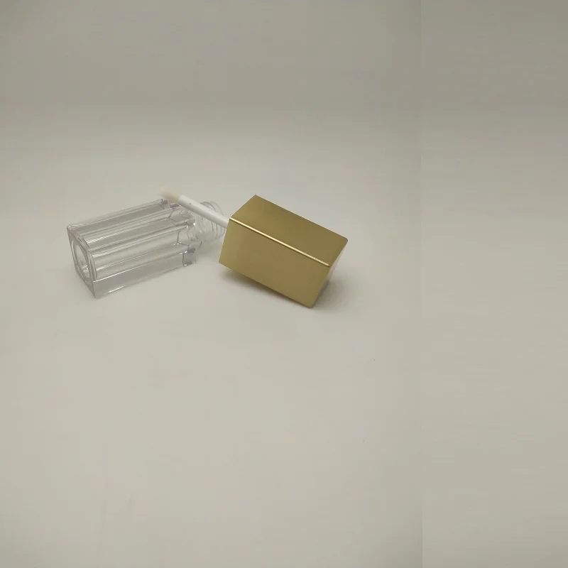 

5ML Lip Gloss Tubes Gold Clear Square Empty Cosmetic Containers Lip Gloss Packaging Lipgloss Wand Tubes Private Label 500pcs/lot
