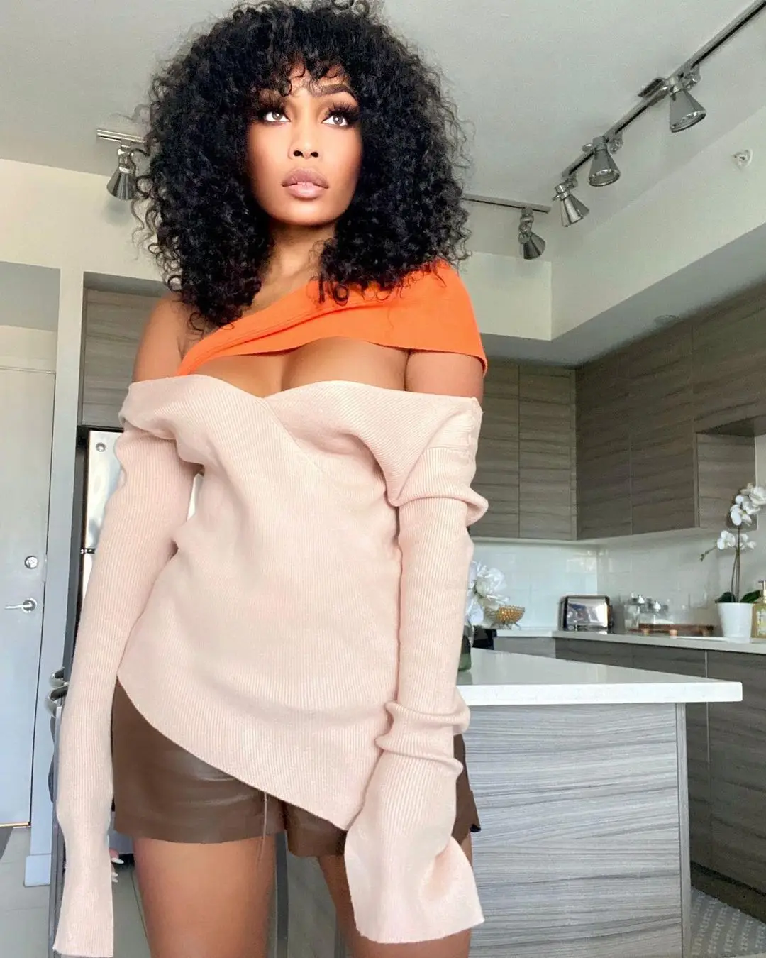 Топы чокомиста модная сексуальная женская футболка с цветными вставками |