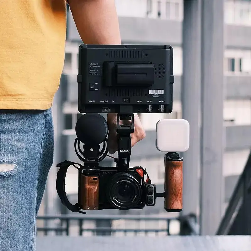 

For UURig Metal Cage Case for Sony A6400 A6100 A650 With Wooden Handle Cold Shoe 1/4 Screw Microphone LED Camera Accessories