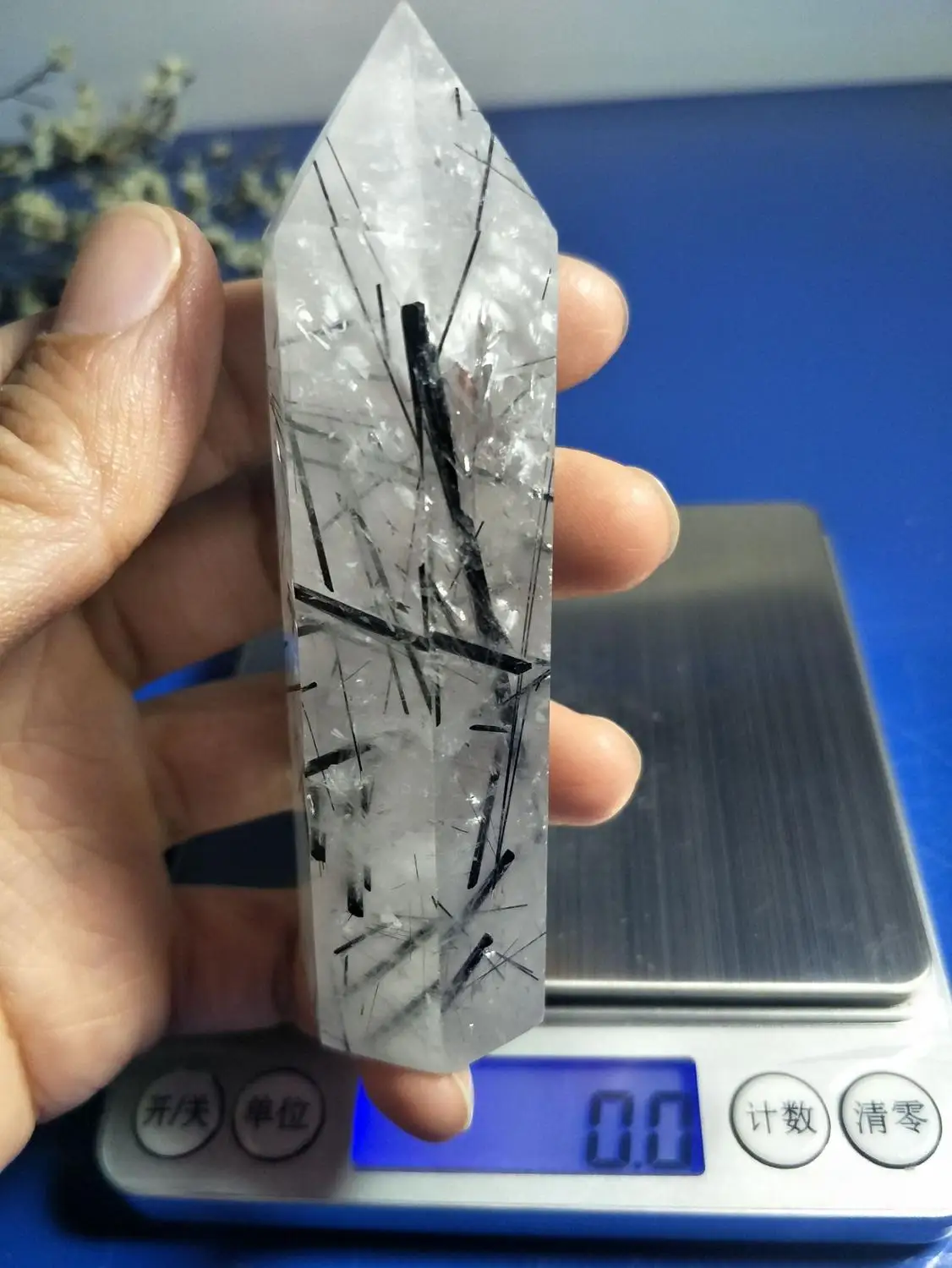 Натуральный камень черные волосы кварц кристалл колонна статуя украшение ручная